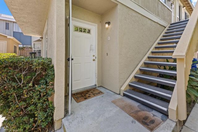 1956 Pacific Beach Dr, San Diego, CA 92109