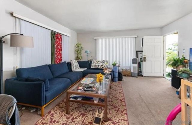 1956 Pacific Beach Dr, San Diego, CA 92109