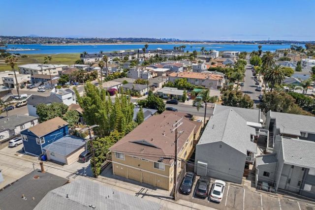 1956 Pacific Beach Dr, San Diego, CA 92109