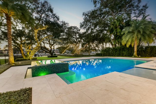 2162 Radnor Road, North Palm Beach, FL 33408