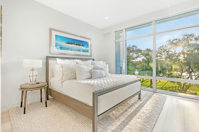 2162 Radnor Road, North Palm Beach, FL 33408