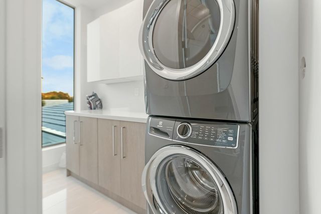 2162 Radnor Road, North Palm Beach, FL 33408