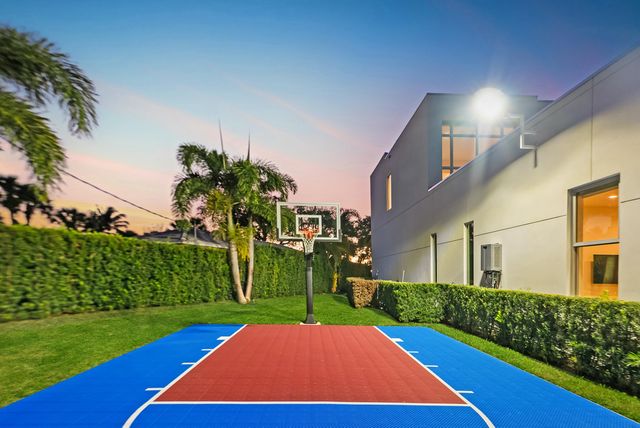 2162 Radnor Road, North Palm Beach, FL 33408