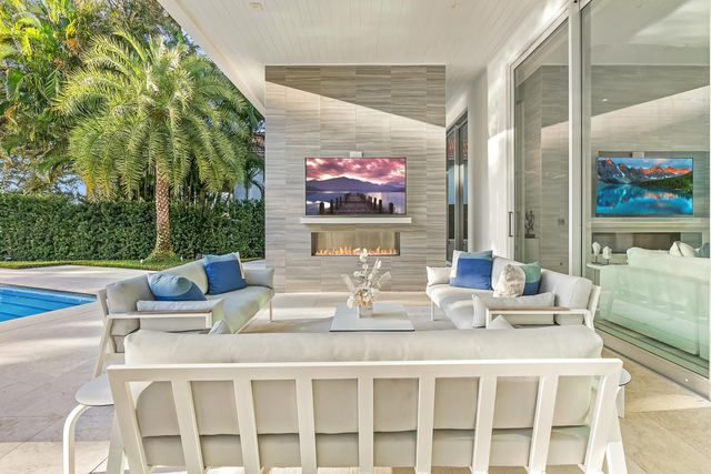 2162 Radnor Road, North Palm Beach, FL 33408