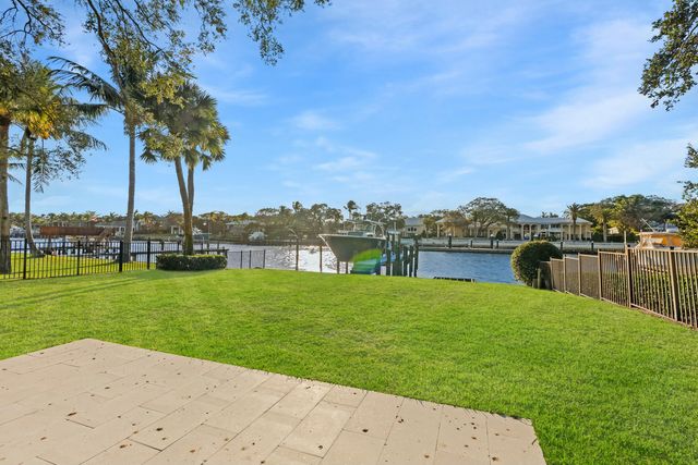 2162 Radnor Road, North Palm Beach, FL 33408