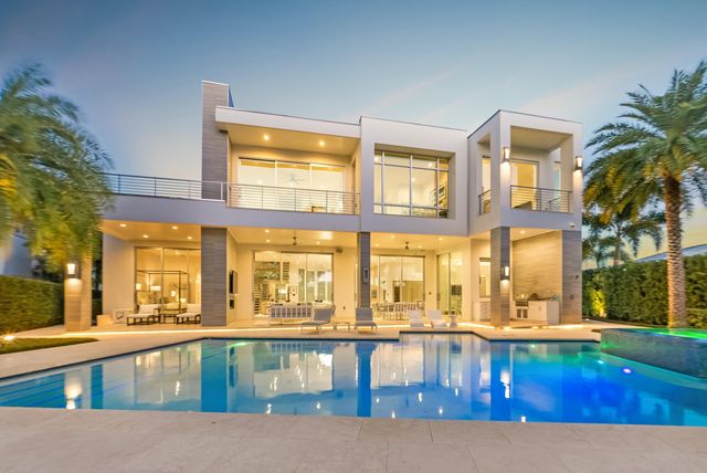 2162 Radnor Road, North Palm Beach, FL 33408