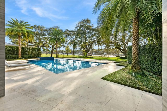 2162 Radnor Road, North Palm Beach, FL 33408