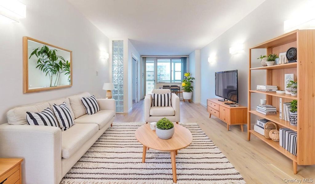 118-17 Union Turnpike 18H, Forest Hills, NY 11375