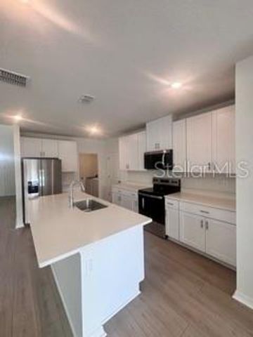 1469 BREKEY WAY, Zephyrhills, FL 33541
