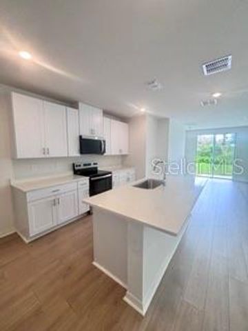 1469 BREKEY WAY, Zephyrhills, FL 33541
