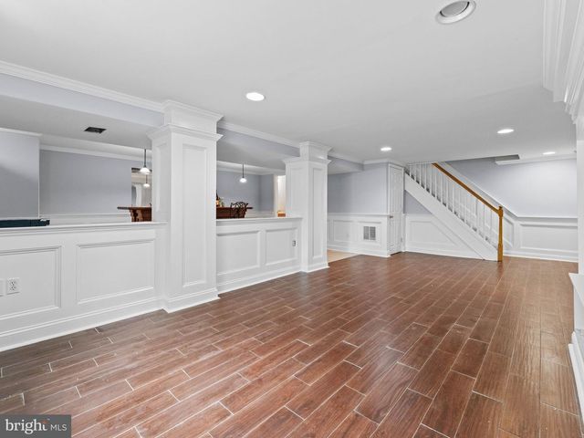 8 CHESTERFIELD RD, Sewell, NJ 08080