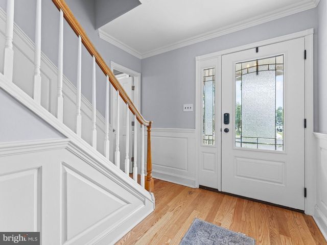 8 CHESTERFIELD RD, Sewell, NJ 08080