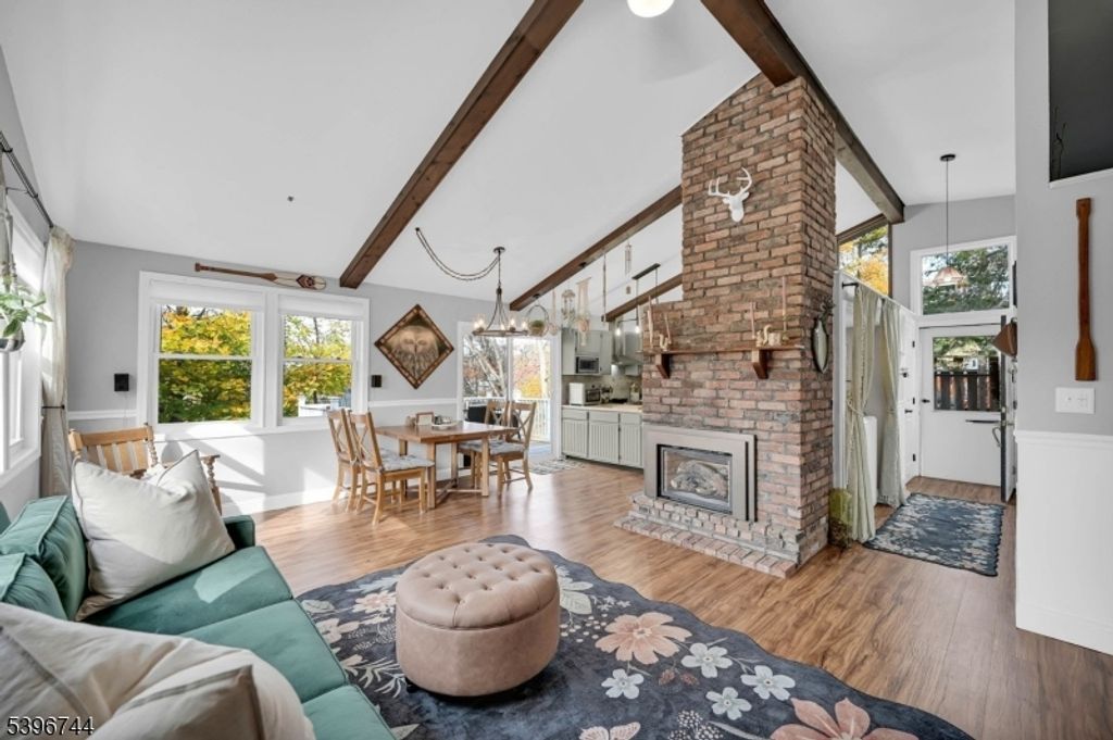 64 Bellot Rd, Ringwood Boro, NJ 07456