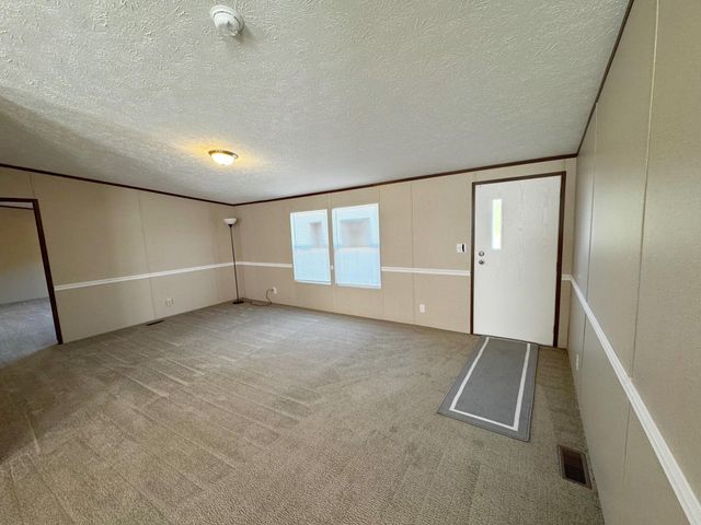 247 S Dixie Road, Wagener, SC 29164