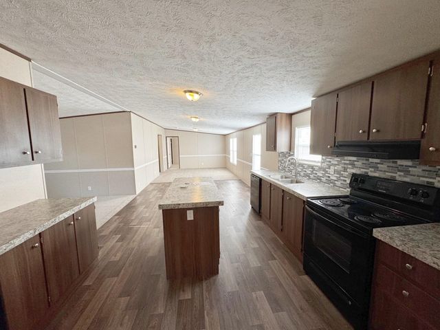247 S Dixie Road, Wagener, SC 29164