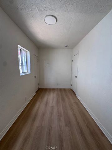 8220 Wall, Los Angeles, CA 90003