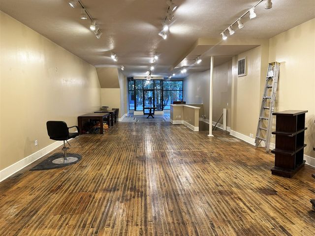 217 S Kalamazoo Mall, Kalamazoo, MI 49007