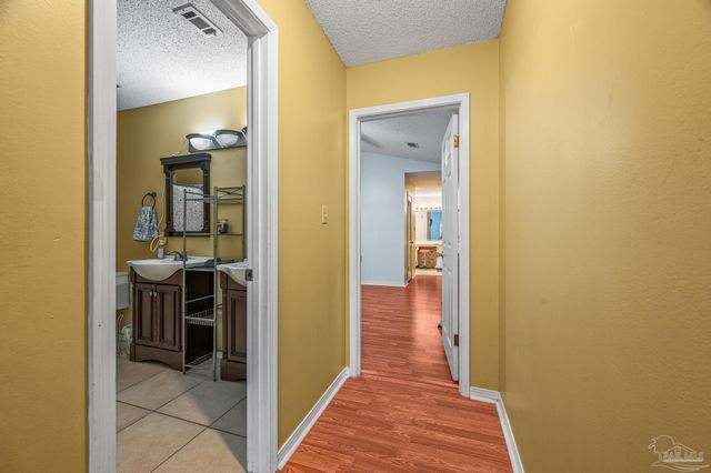 6859 Liberty St, Navarre, FL 32566