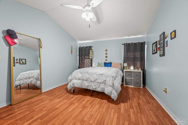 6859 Liberty St, Navarre, FL 32566