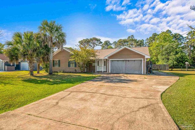 6859 Liberty St, Navarre, FL 32566
