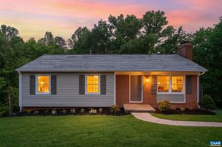 2208 BANBURY ST, Charlottesville, VA 22901