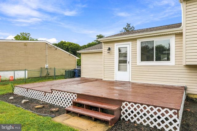 948 LOIS DR, Williamstown, NJ 08094