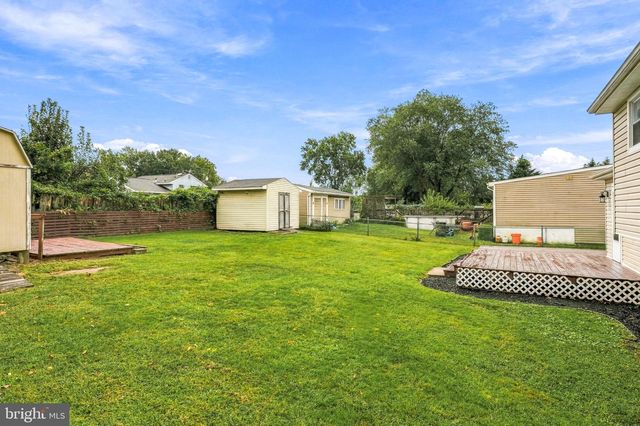 948 LOIS DR, Williamstown, NJ 08094