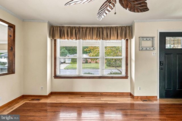 948 LOIS DR, Williamstown, NJ 08094