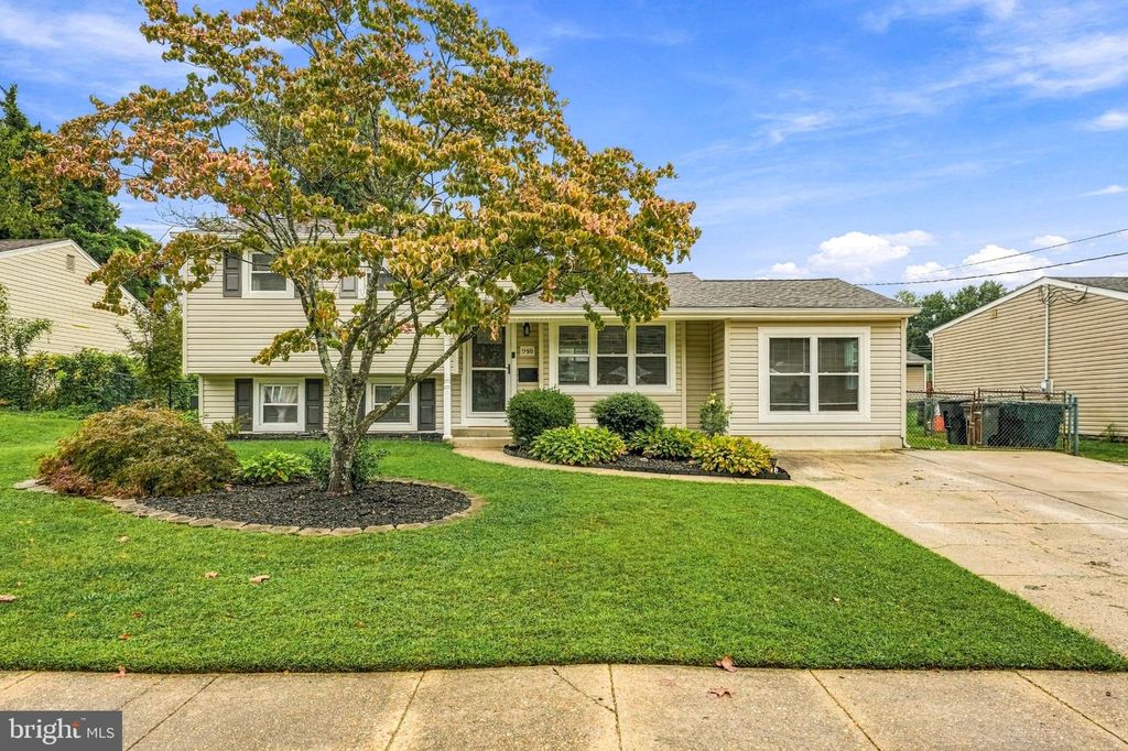 948 LOIS DR, Williamstown, NJ 08094 — exterior
