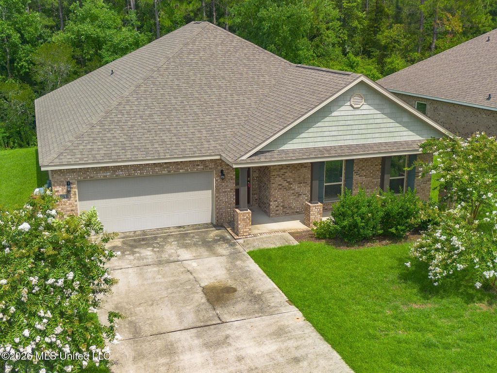 10749 Chapelwood Drive, Gulfport, MS 39503