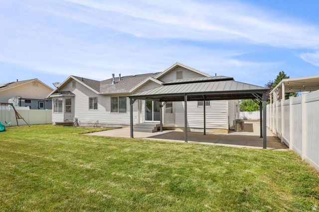 736 E 2200 S, Clearfield, UT 84015