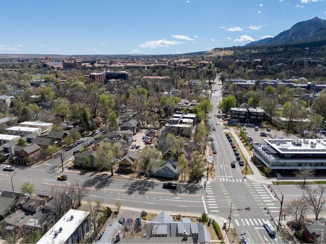 1806 17th St, Boulder, CO 80302