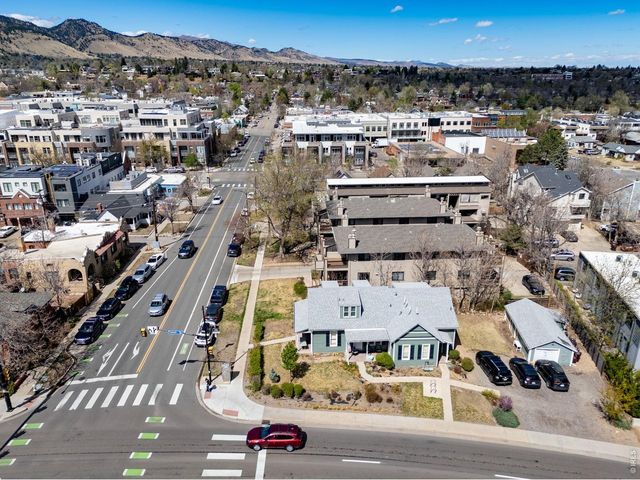 1806 17th St, Boulder, CO 80302