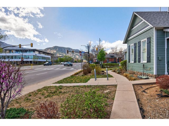 1806 17th St, Boulder, CO 80302
