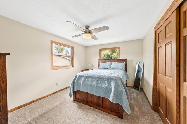 162 Debbie DRIVE, Waukesha, WI 53189
