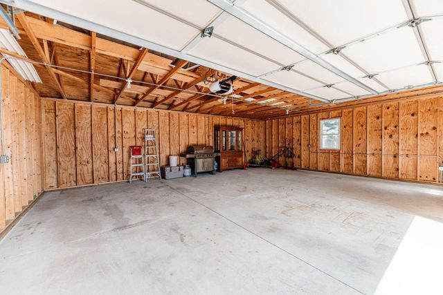 162 Debbie DRIVE, Waukesha, WI 53189