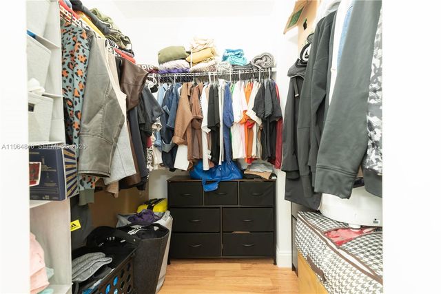 8885 Fontainebleau Blvd 205, Miami, FL 33172