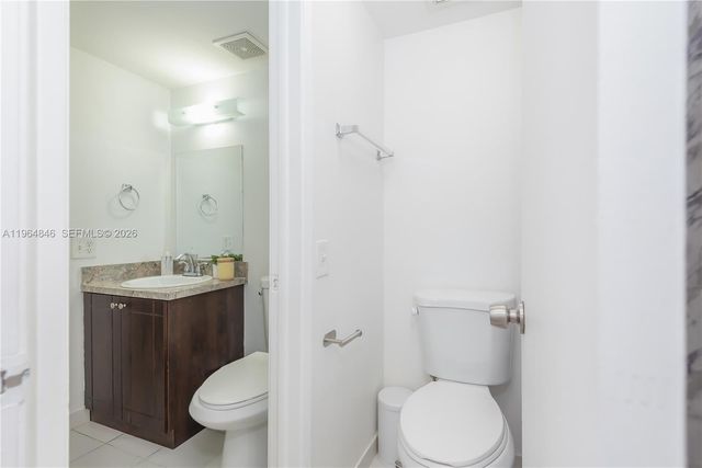 8885 Fontainebleau Blvd 205, Miami, FL 33172