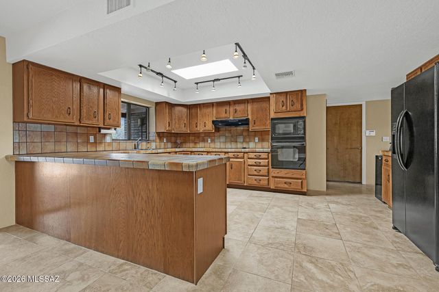 6501 N Avenida De Posada, Tucson, AZ 85718
