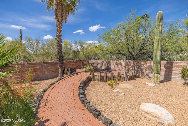 6501 N Avenida De Posada, Tucson, AZ 85718