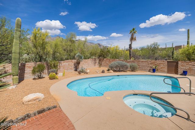 6501 N Avenida De Posada, Tucson, AZ 85718