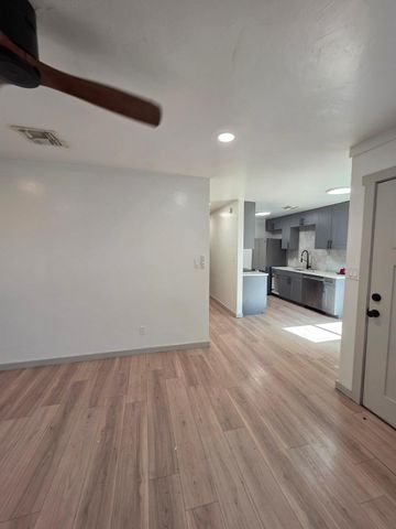 4034 E Moreland Street Apt 2, Phoenix, AZ 85008