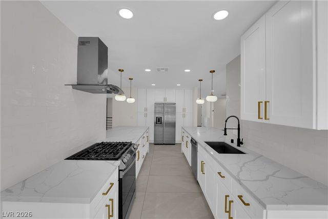 2845 Rosanna Street, Las Vegas, NV 89117