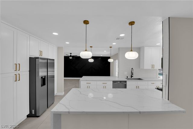 2845 Rosanna Street, Las Vegas, NV 89117