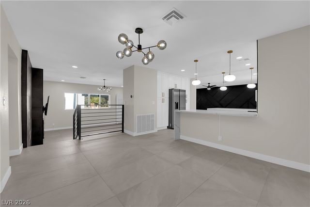 2845 Rosanna Street, Las Vegas, NV 89117