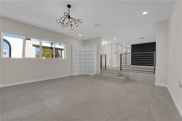 2845 Rosanna Street, Las Vegas, NV 89117
