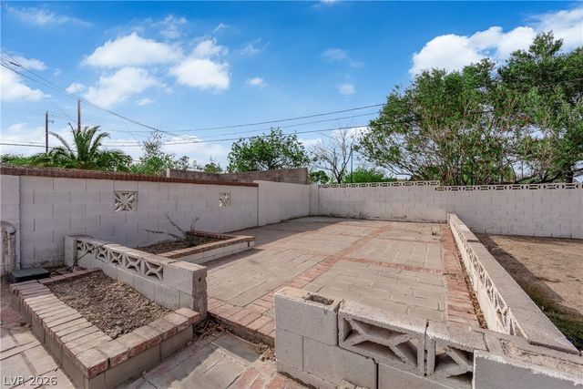 2845 Rosanna Street, Las Vegas, NV 89117