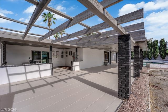 2845 Rosanna Street, Las Vegas, NV 89117