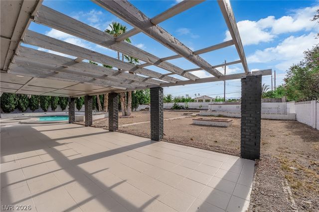 2845 Rosanna Street, Las Vegas, NV 89117