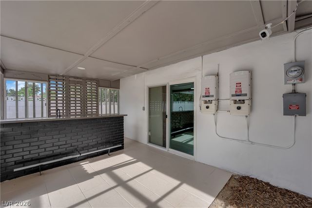 2845 Rosanna Street, Las Vegas, NV 89117